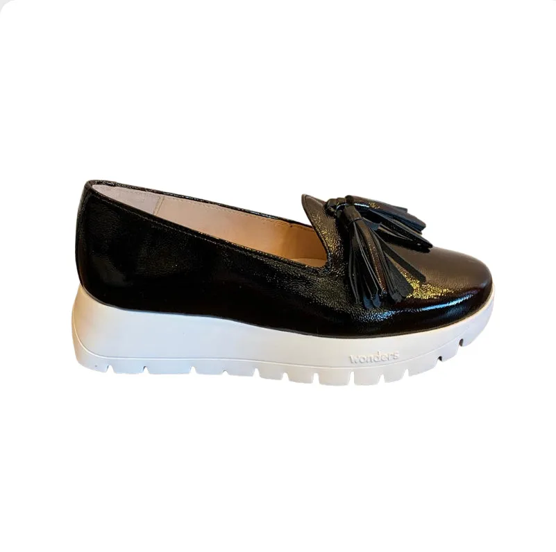 A2404 Black Tassel Platform Loafer