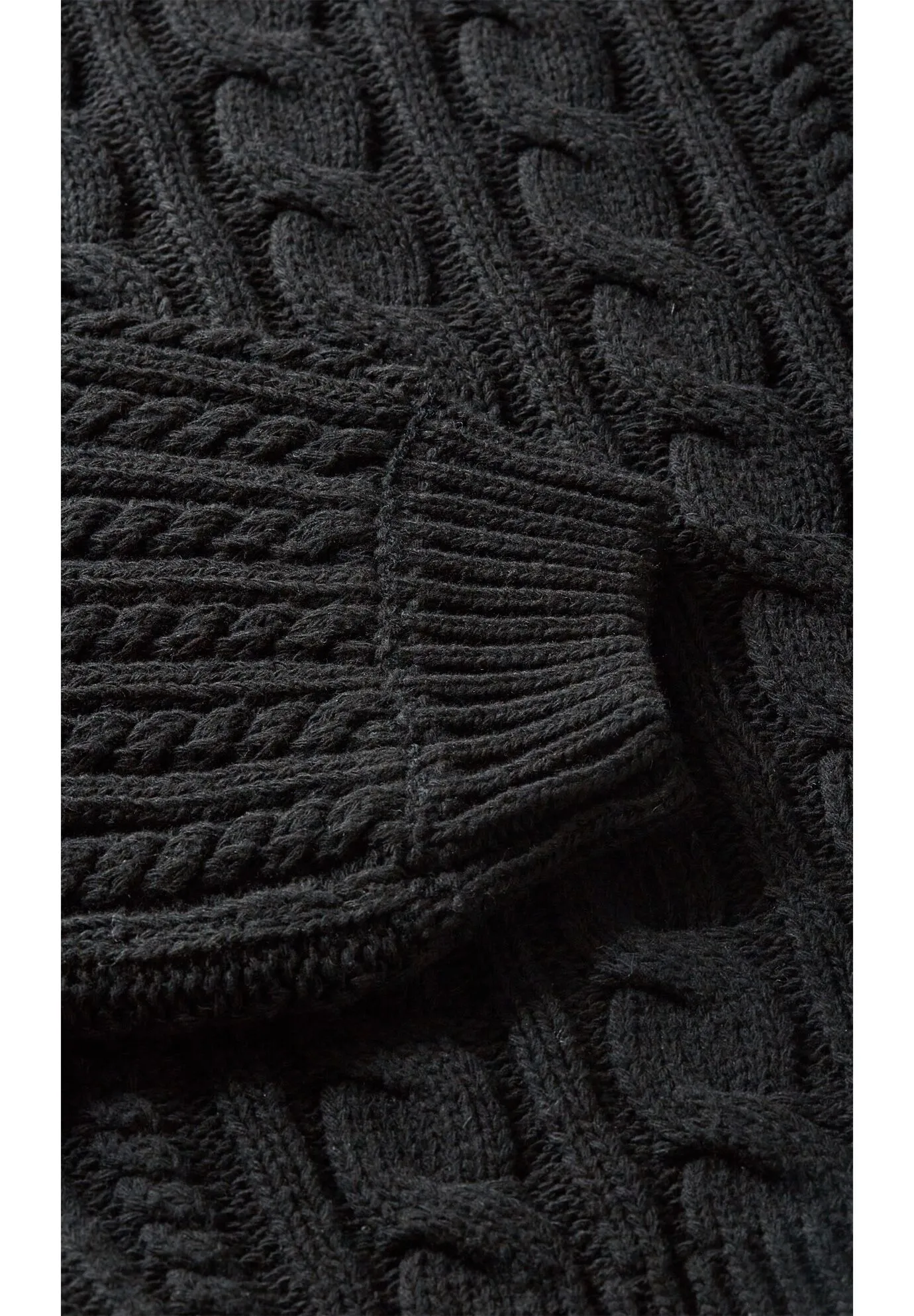 Avah Sweater - black