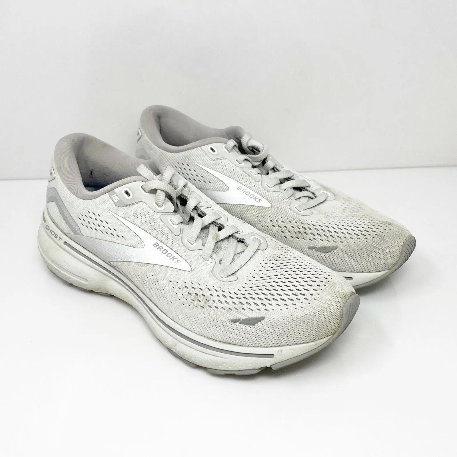 Brooks Womens Ghost 15 1203801B112 Gray Running Shoes Sneakers Size 8.5 B