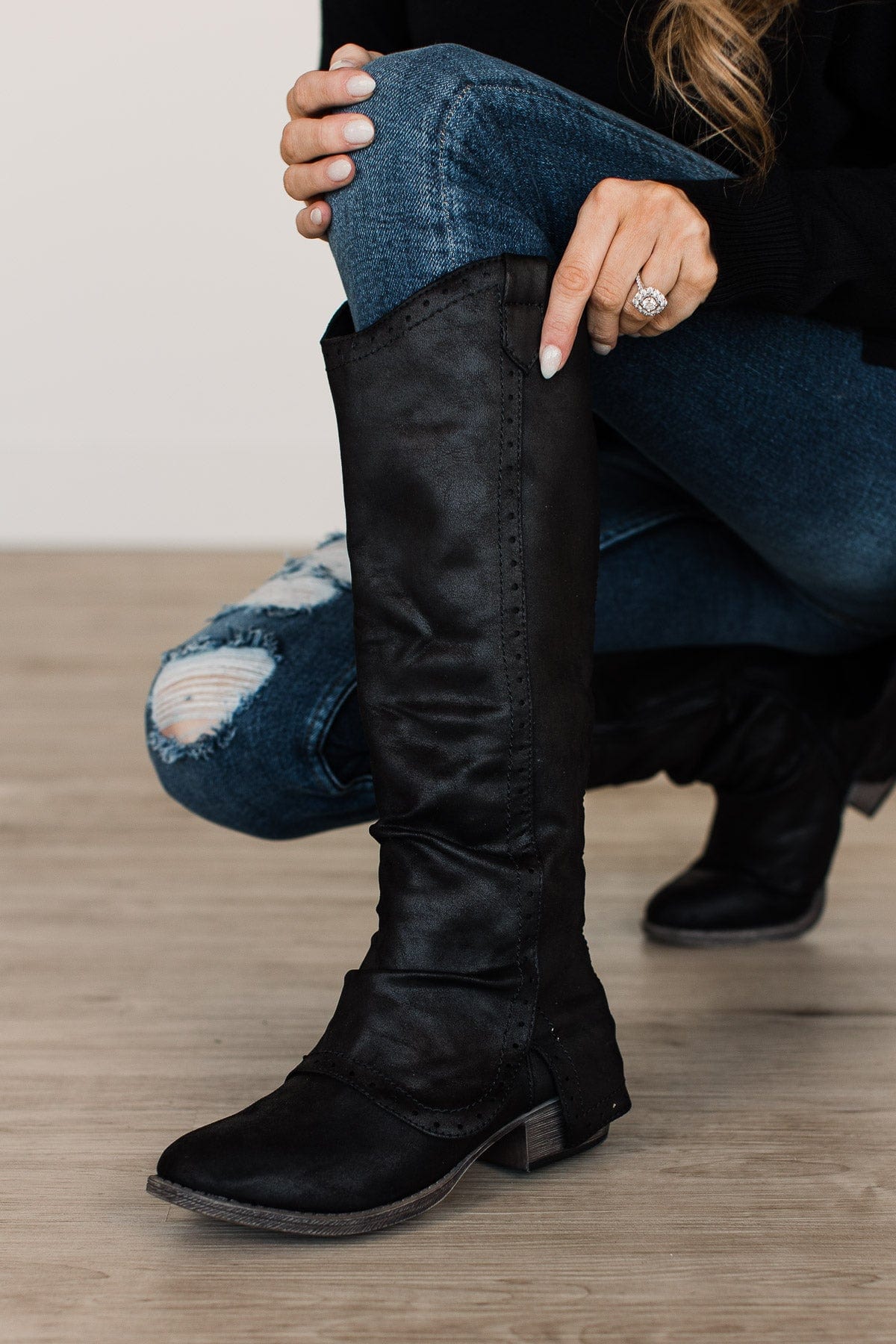 Very G Berkley Boots- Black