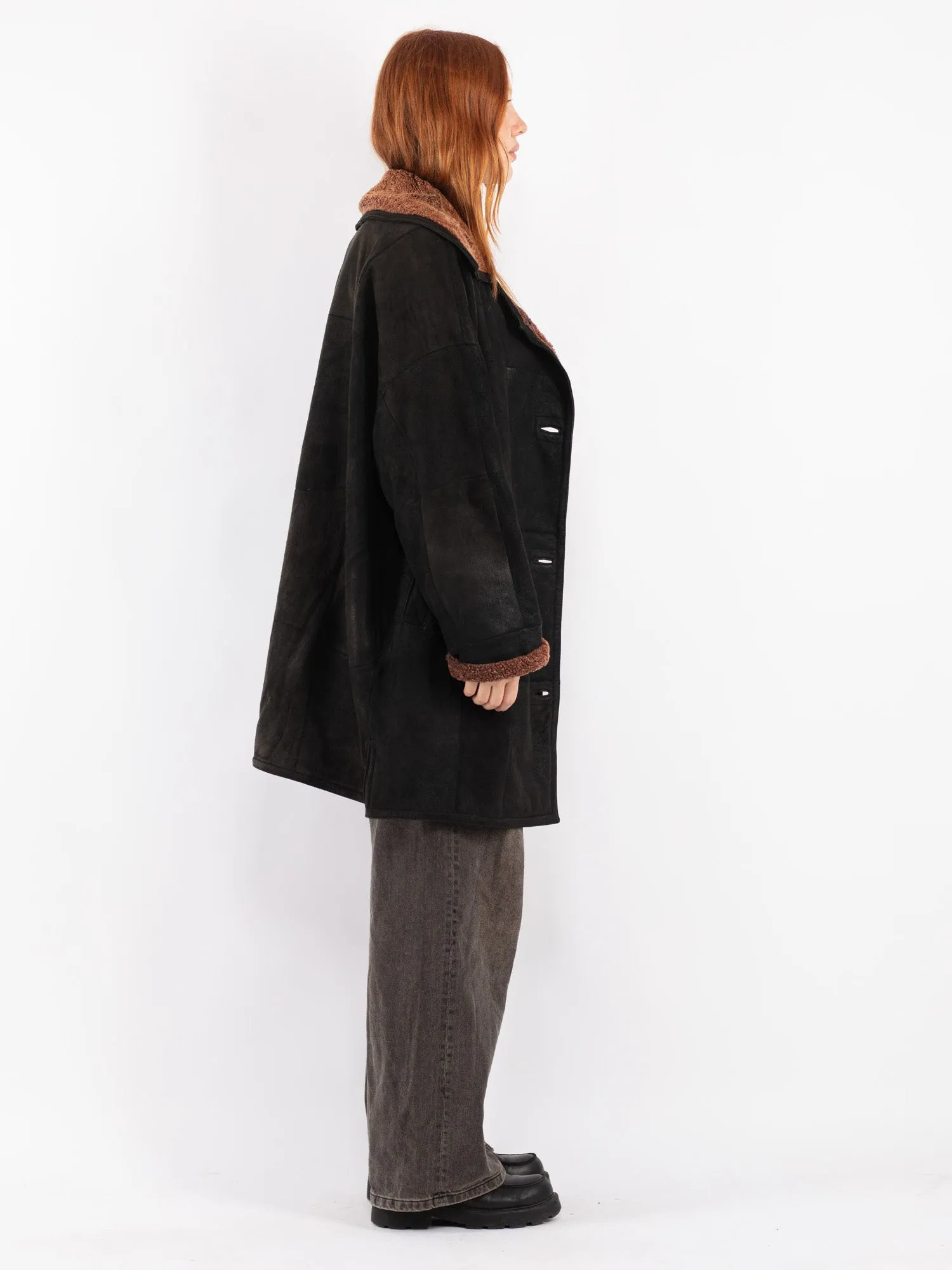 Vintage 90's Women Oversized Sheepskin Coat in Black