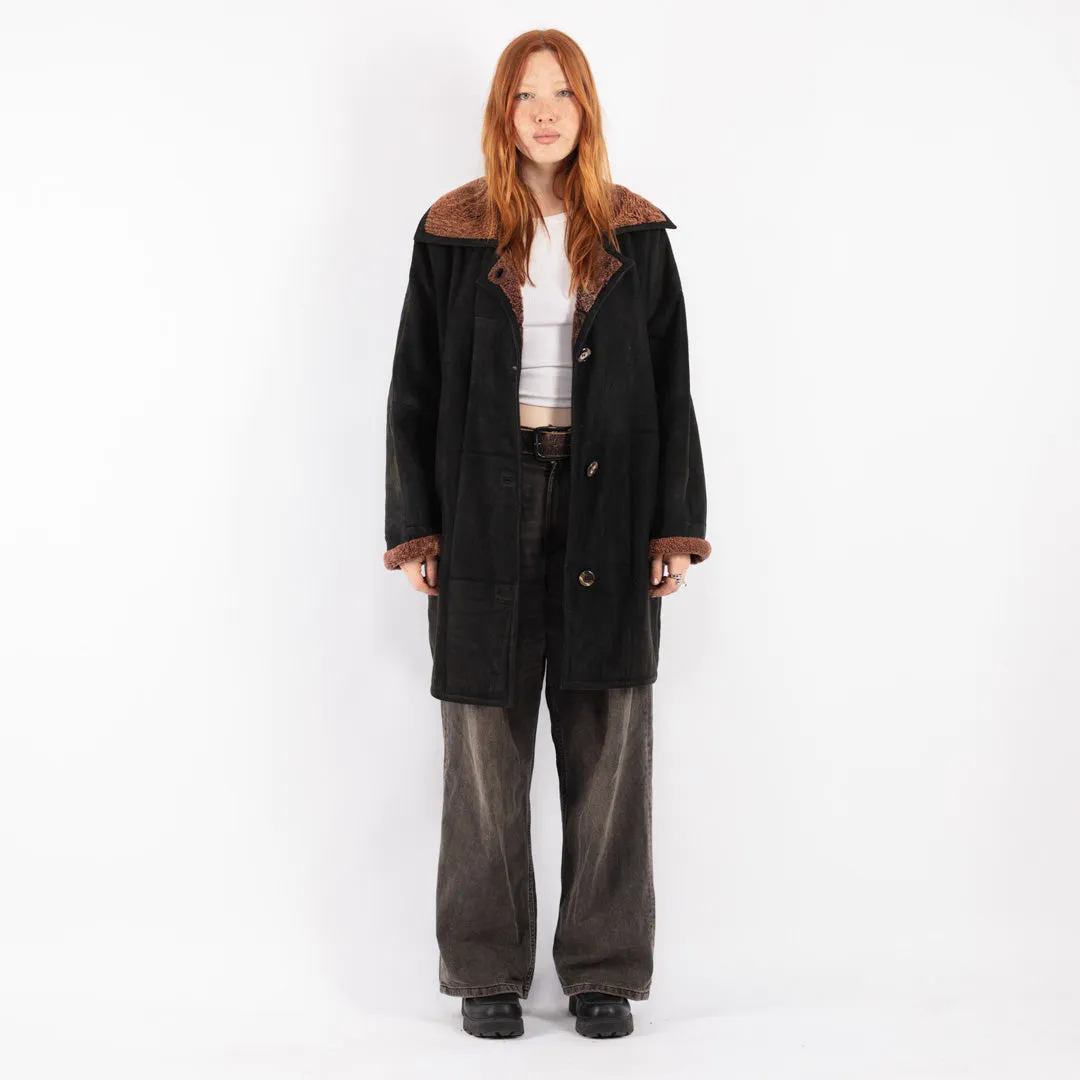 Vintage 90's Women Oversized Sheepskin Coat in Black