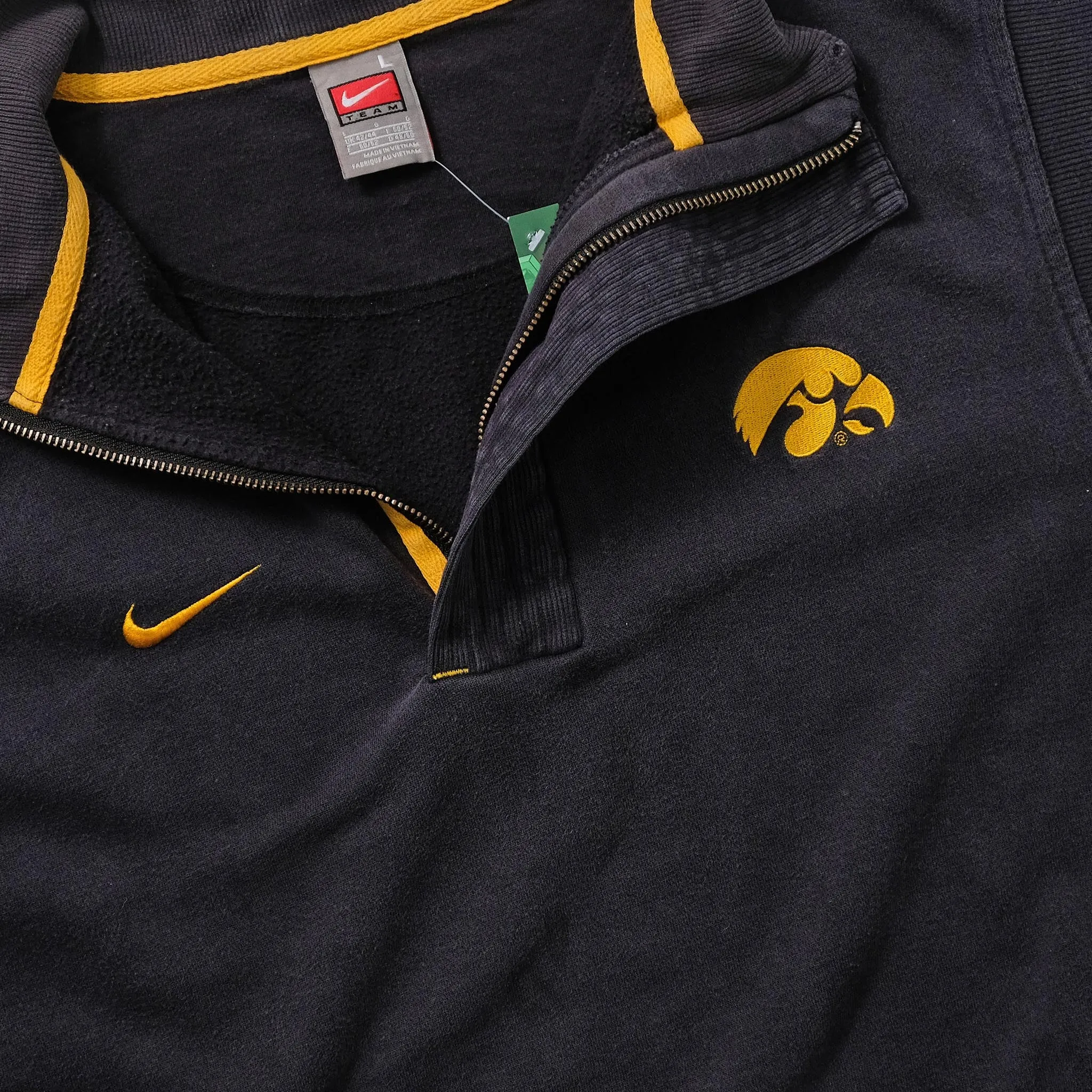 Vintage Nike Iowa State Hawkeyes Sweater Large